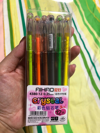 颜色丰富，满足各种使用搭配，性价比高。
