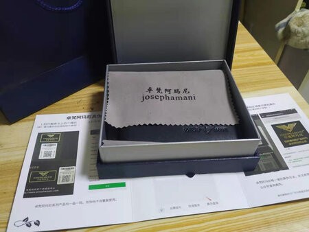 送给男朋友的哦，男朋友说喜欢的不得了