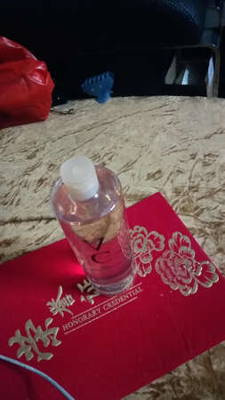 商品看上去很好，但是没有桔子的香味，用了感觉像是水货