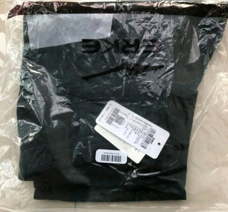 不错，质量很好，穿上去很舒服，价格也很地道，很赞。