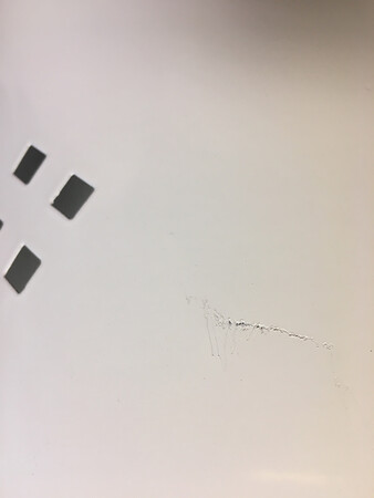 还行吧，桶口歪了，有的地方漆刮到了