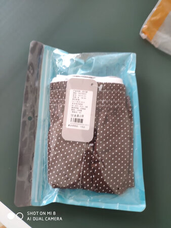 裤子质量不错穿上挺舒服的大小刚好