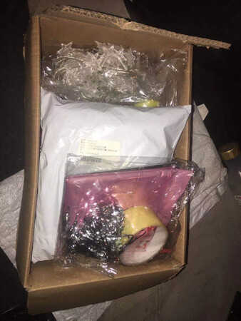 满满一箱的气球 ！物流很快 还没有用 相信京东的质量是可以的 ～