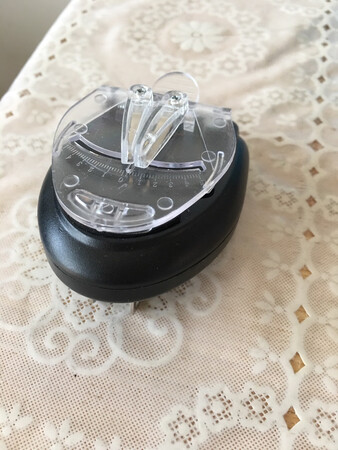 真正的万能充电器，手机电池，照相机电池都能充，经典款，既安全又好用，下次继续购买，相信京东，京东棒棒哒?????