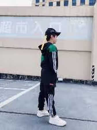 这个价值了，物美价廉。没买的可以放心购买，布料好，洗了也不掉色，上身效果不错，穿着帅气！