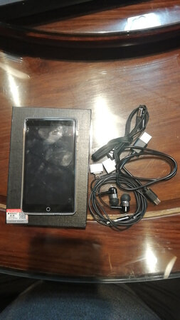 音质音效：给孩子听英语听力发音比手机准确很多。