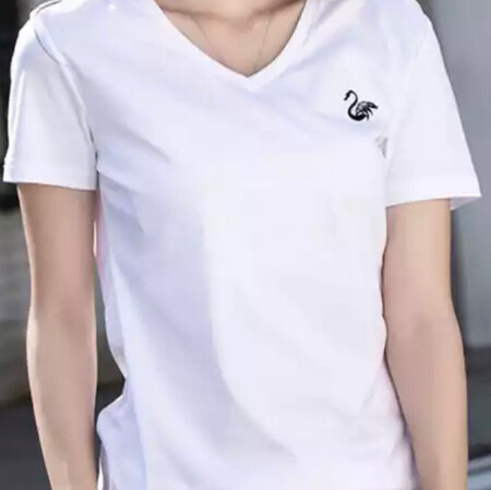 上身效果不错。不松不紧，布料也舒服。可以免除去逛实体店浪费时间…
