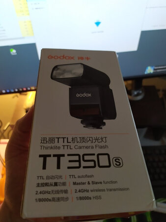好好好好。好小乔好可爱。方便携带。做工棒棒棒哒。非常喜欢经常带出去拍照方便，不重。
