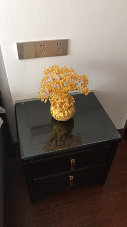整体感觉还可以最大号的略微还是小了一些，材质看起来不是太显档次，做为装饰品摆件也起到了一定的作用，
