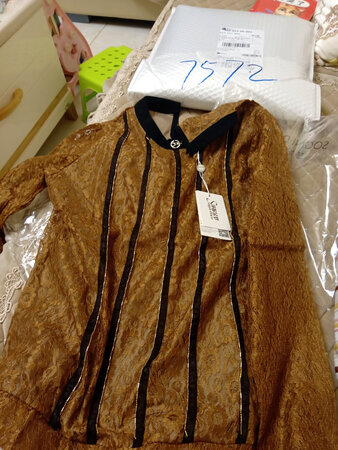 真心便宜质量又好的衣服，太惊喜了，以后就在家了。
?以前没有认真评价过，不知道浪费了多少豆子，这个真的不和谐,受妥每次都写一百多字,这是第n次在这买东西了，棒棒棒的厉害东西便宜而且质量好，物美价廉，买的放心，吃的开心感觉，都买上瘾了，买买买，根本停不下来，东西品种多而且特别全，划算，方便，而且实惠，包装很好，且没有任何损坏，会一直支持下去,服务还可以。是一个好评模板，因为自己懒，不想每个产品都好评，所以特地模仿――位大神网友写下这个模板，但是这个产品无论是质量还是外形肯定是喜欢的，如果不喜欢的话，收到东西以后会生气，然后会变成喋喋不休的抱怨书，自然不可能贴这个好评，这里给各咨询友人一个参考，这个商品还是值得购买的，来自一位懒惰的只爱购物不爱写评语的人！