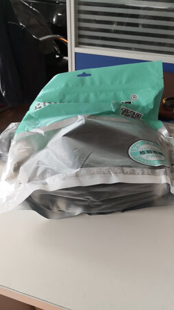 用了尊享达，送货很及时，一个针脚断了却要换整根vga线，感觉自己太难了。。。