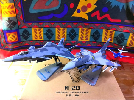 第一次买特尔博的模型，真的非常棒！很喜欢，一买两架，做工精细，细节到位。合金的材质，在手中特别有质感。整个制作显得真实精致，摆在桌上，看在眼里，爱不释手！