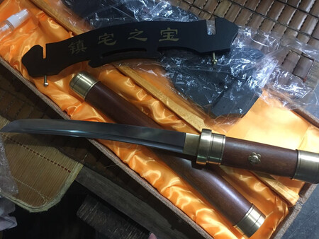 货已收到，很大气，上档次，很喜欢，个人爰好，物超所值，递哥也可以，以后继续合作。
