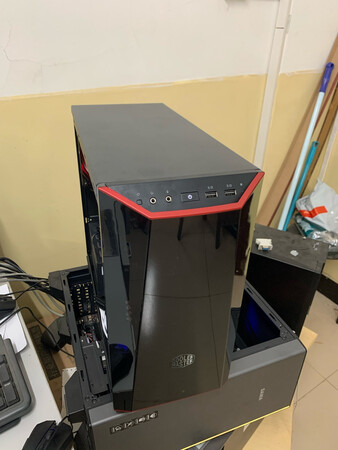 舒适度：手感顺滑，嗖嗖的就把字打上了
操作难度：一点也不难
外观颜值：可以定制自己想要的灯光
响应速度：响应很快，不快那是电脑问题吧
耐用度：很喜欢，主要是便宜啊49到手
这凑100字评价太难了，不错不错，是真的好用就是高度有点低