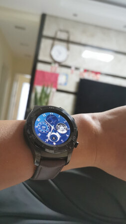 续航能力：续航能力差了一点。