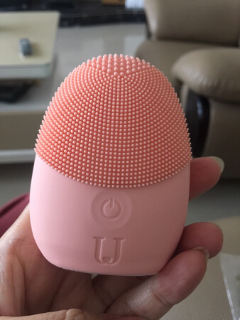很可爱的小玩意，洁面很舒服?准备回购给家里人。