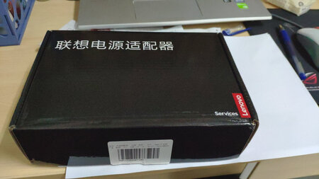 外观设计：精美，原装
使用效果：充电很快
产品包装：大气