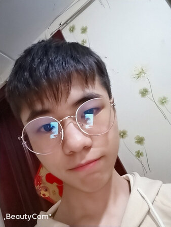 唔，对比一哈，哪个不丑?