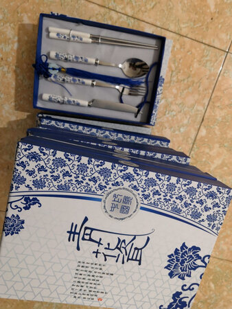 很愉快的一次网购，东西质量很好，送给老外应该是不错的