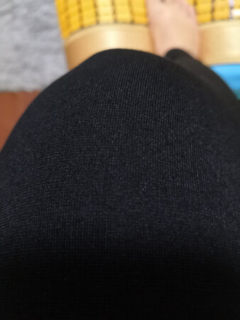 裤型不错，质量挺好的，尺码标准，大小合适。
物流正常。
