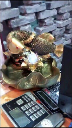 送朋友的，快递也非常给力，，放吧台很大气，很精致，朋友反馈来的照片，值得购买……