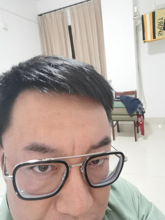 眼镜度数正好，戴上也很舒服，不错的购物体验