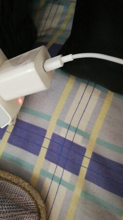 真的是原装的产品，充电速度杠杠的。