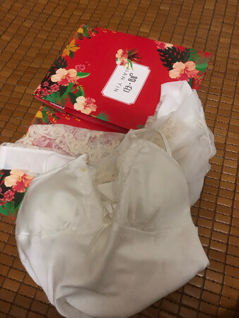 包装好，既舒服又漂亮！太性感了！价格实惠！收到货后又重新买了两套