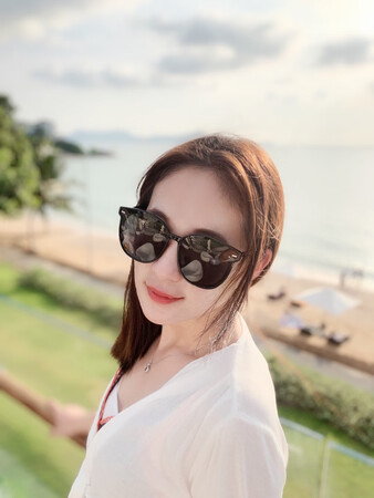 特别好看啊，出去旅行，一直有带，是我喜欢的样式