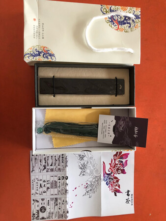 给人的第一感官就非常的棒，实际产品也不错