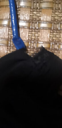 这裙裤布很差，穿2次腰的布已坏。