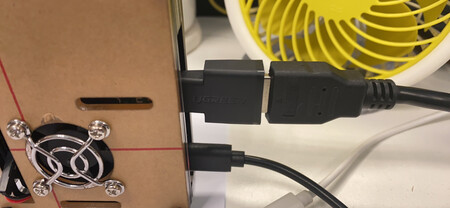不错，价格实惠，发货快，包装完好，外观小巧精致，经常买绿联牌子的线和充电器，这次买的micro hdmi转标准hdmi也一样好用，接到树莓派4上直接可以用，没有兼容问题，这样就可以不用单独买大转小的线了。