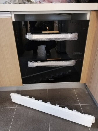 质量不错，预订周末送货，售后打电话说来不了，就准备自己安装吧，也没有什么技术活。