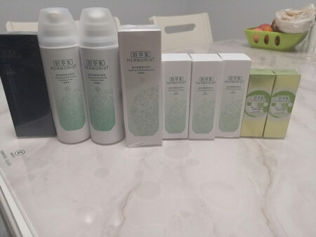 之前我老公一直都用这个系列，挺好用的清爽不油腻