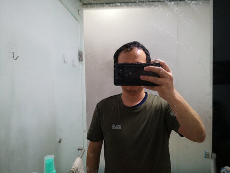 衣服质量非常好，穿着很舒适，很凉快，速干速度快，不愧是大品牌！
