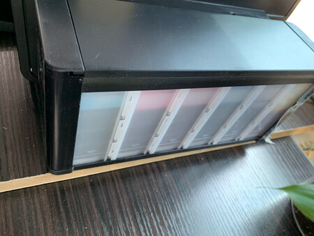 墨水一直是我们公司常备的用品，在这家买了好多次了，正品！质量有保障，还会一直来买滴。