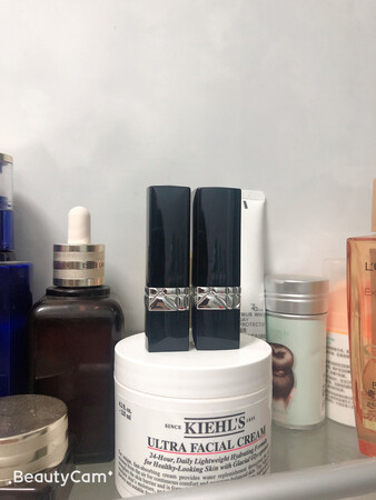 很喜欢迪奥的口红，好看又滋润！这次特意买了两款颜色，都超级好用，很好看，包装也很上档次！之前买的一只快用完了，双十一活动力度大，趁着便宜，多买两只！520和999适合所有女生！各位姐妹们，赶紧买起来，用起来！