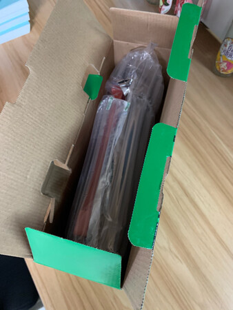 客服推荐的型号很匹配，试用一下，很好，没有卡墨没有糊，比原装的墨粉优惠多了，物美价廉，买了可以加粉的，可以用好久了