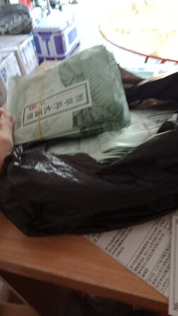 一直用这这款补水面膜，好用的很，这次又买了很多