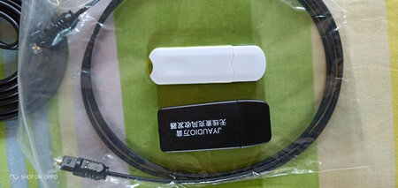 宝贝己收到，商家很细心，每样都包装的很好配件很齐，没落一样，我的是~投音机没有同轴插孔，多一根线，我试了一下光纤还设搞懂，由于时间关糸，没有多研究，只好接音频线先弄响再说最炫眼的是低音炮格外显的大气，马上试听了一下，声音馄厚有力，震动感特强，要的就是这种感觉，超喜欢。等空了再试再评，总体来说感觉还可以。