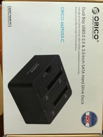 外形外观：精致
读写速度：USB3.0速度快
便携性能：方便
其他特殊：好用
散热效果：散热快