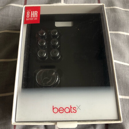 买了第二个BeatsX，从AirPods，B&O，每一个都更有各的特色。实在是很让人欣喜！