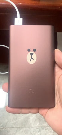 冲着颜值买的，手感也不错，用着舒服