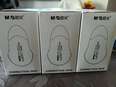 一直使用的这款修正带，这次入手三盒。