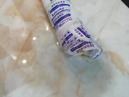 没有打电话就说没人收货，等了好多天才问店家，店家跟快递沟通之后才送过来，送来的时候包装烂了，还没看里面，不知道有没有坏！！！！！！！！！！！！！！！！！！！！！！！！！！！！！！！！