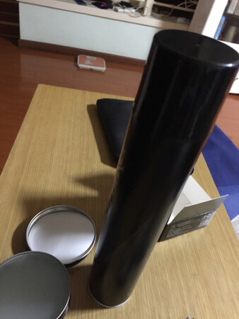 发蜡己收到，打开闻了闻，一股淡淡的清香扑鼻而来，挺好的?
