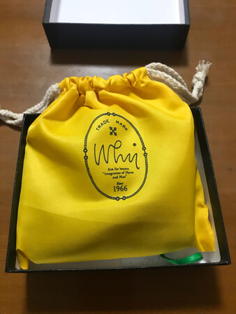 收到因为去年双十一买了个这牌子的包今年买个钱包很好比实体店便宜好多划算?
