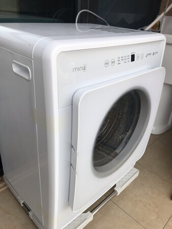 颜值高，安装师傅服务太好了。机器高端，超级喜欢。机器使用方便。