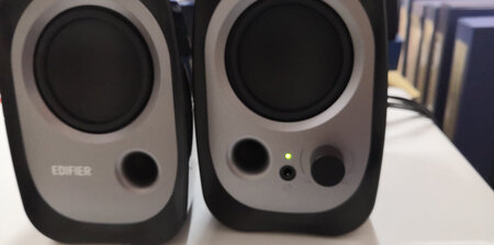 音质很好，外观很漂亮。