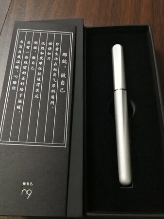 手感不错，很有质感，外观好看，不错